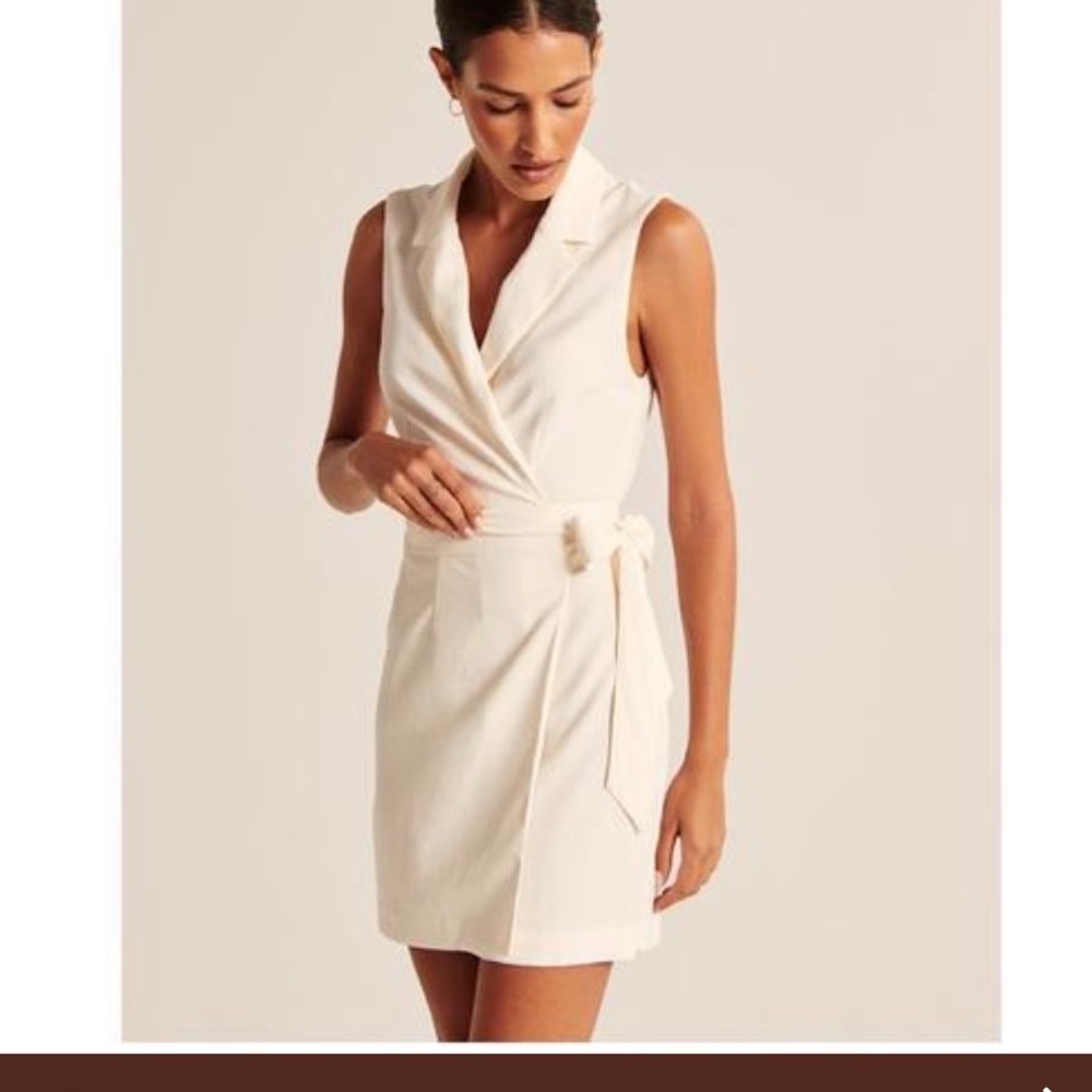 Abercrombie NWT wrap dress